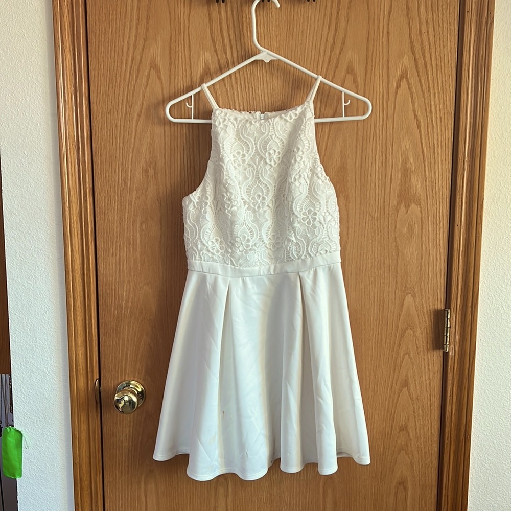 Medium short white lace dress